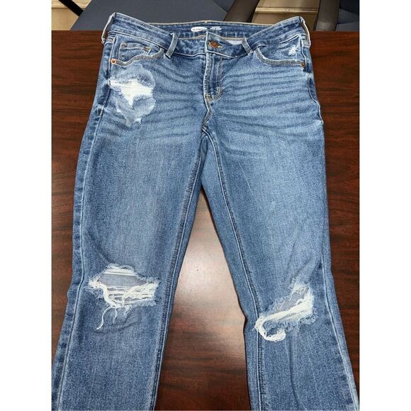 Old Navy Rockstar Low Rise Super Skinny Distressed Jeans Size 8 - Picture 2 of 9